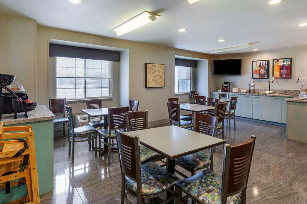 Images Best Western Plus Woodstock Inn & Suites