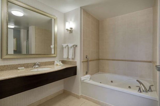 Images Hilton Garden Inn Durham Southpoint