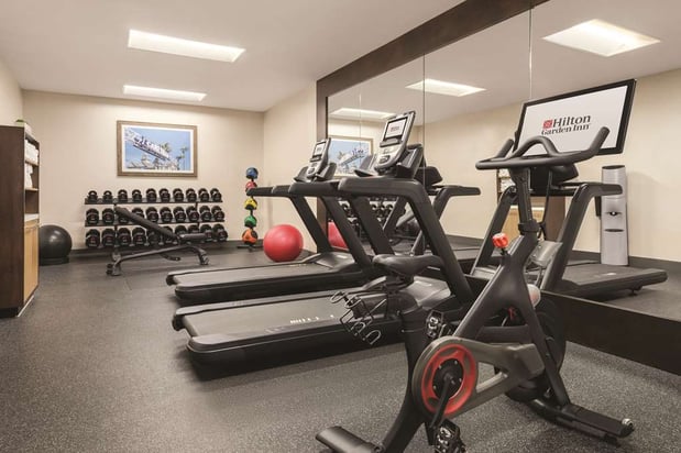 Images Hilton Garden Inn Carlsbad Beach