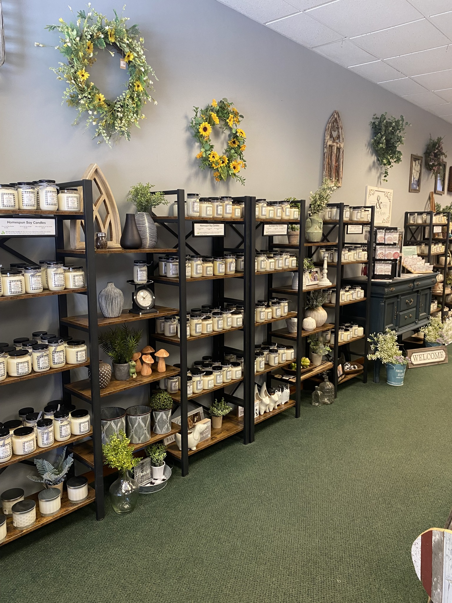 Jake took a trip to Elida Candle Company to take in all the marvelous smells! Diane and her husband turned their hobby into a thriving business in 2011 and opened up their first brick-and-mortar in 2020. Elida offers pure soy candles, wax melts, home fragrance products, and more. The best part is you can create your own candle by attending one of their pouring classes. They are located in the heart of Downtown Findlay, so be sure to visit!