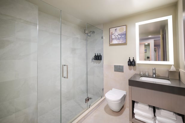 Images Hotel Indigo Long Island - East End by IHG