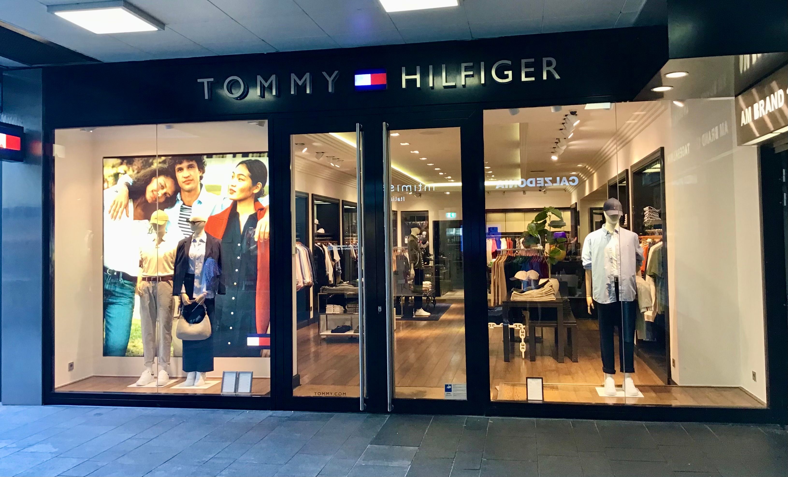 Tommy Hilfiger in Mainz - Logo