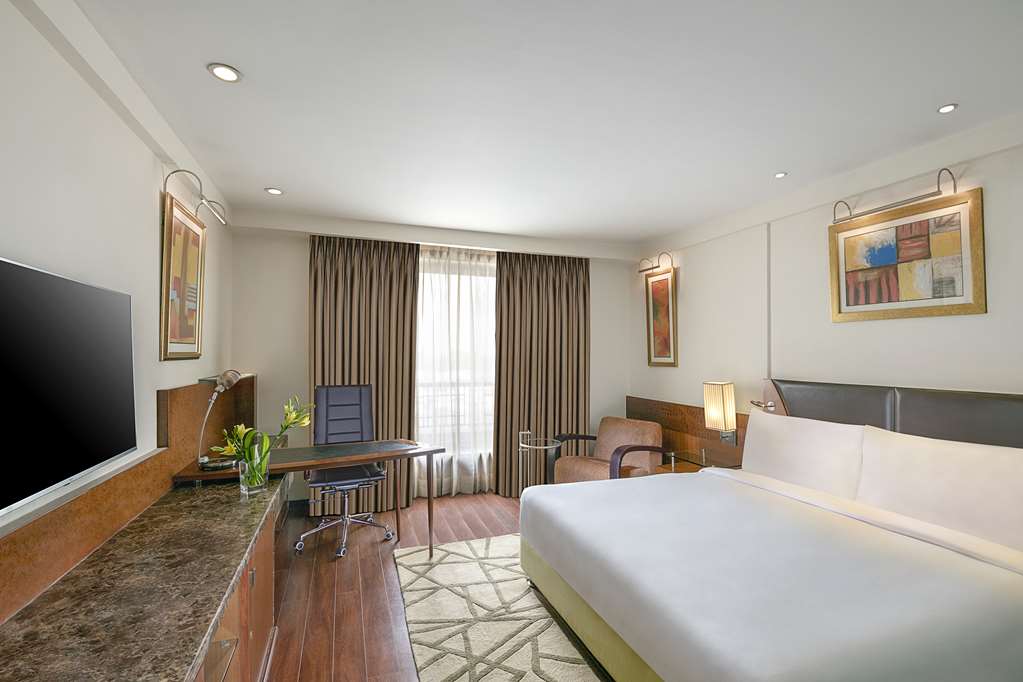 Radisson Blu Plaza Hotel, Delhi Airport