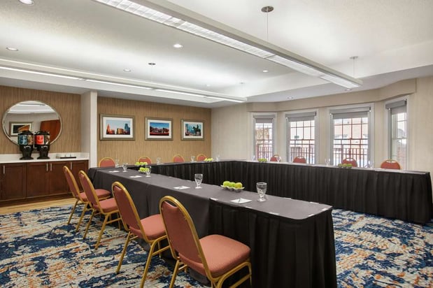 Images Homewood Suites by Hilton Kansas City-Airport
