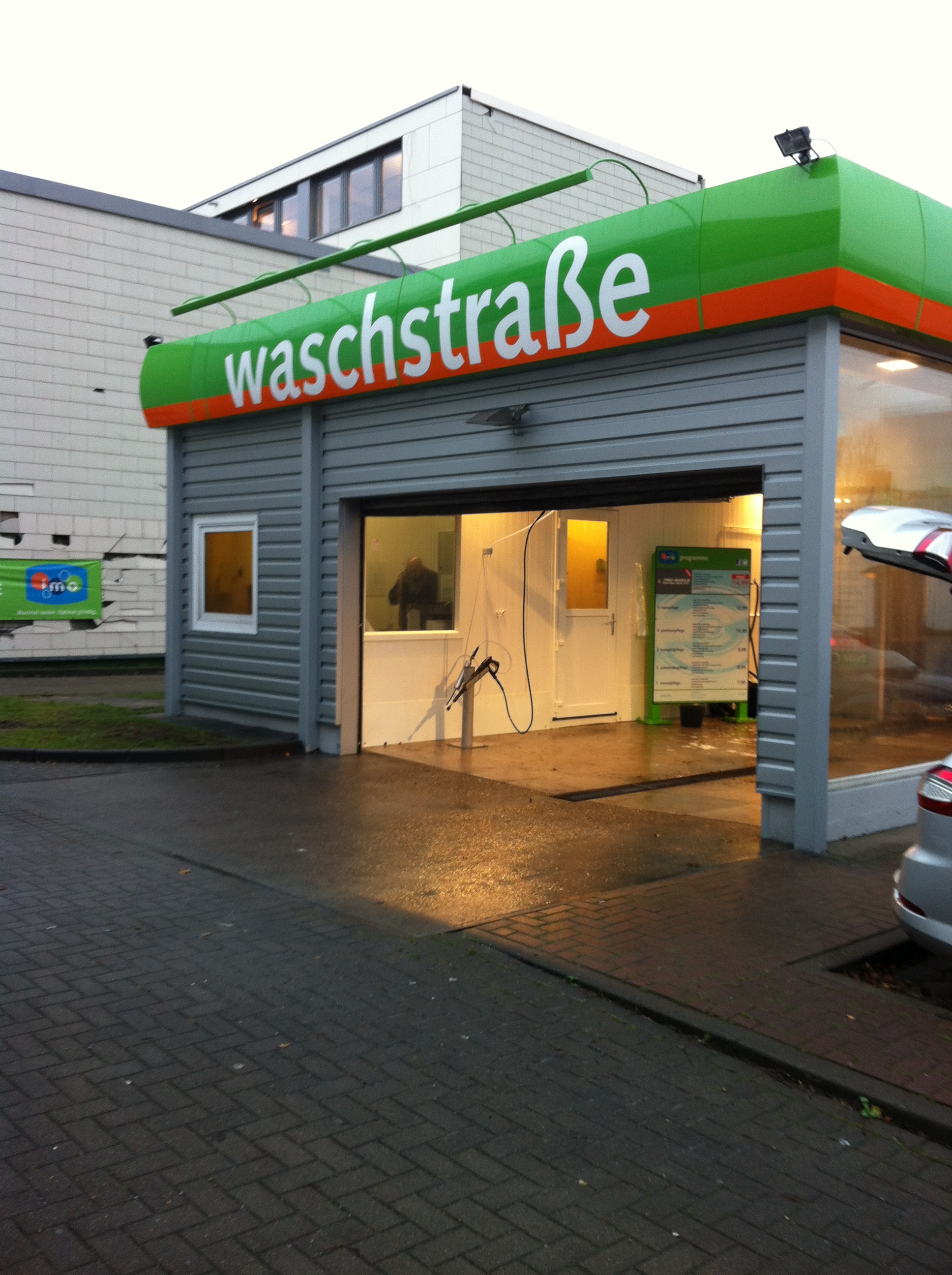 IMO Car Wash, Winterhuder Weg 72 - 74 in Hamburg