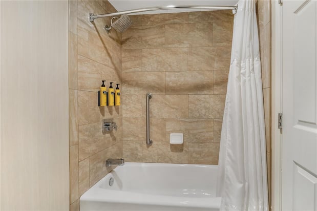 Images Best Western Plus Carriage Inn