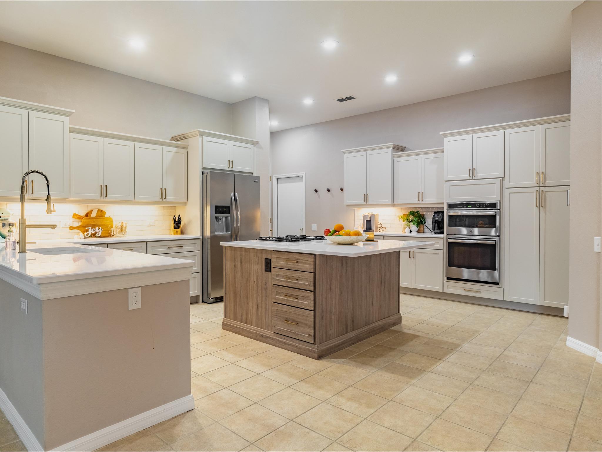Kitchen Tune-Up Savannah Brunswick knows how to completely transform your kitchen's outdated feature Kitchen Tune-Up Savannah Brunswick Savannah (912)424-8907