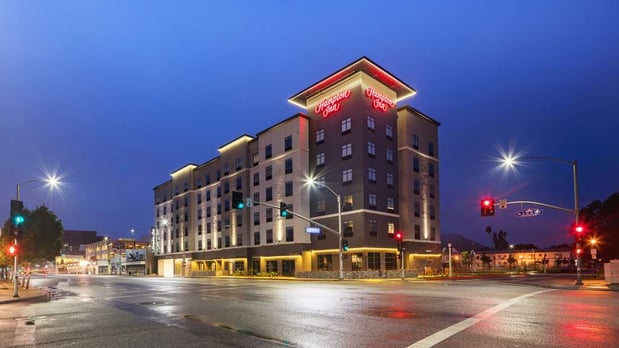 Images Hampton Inn Riverside Downtown