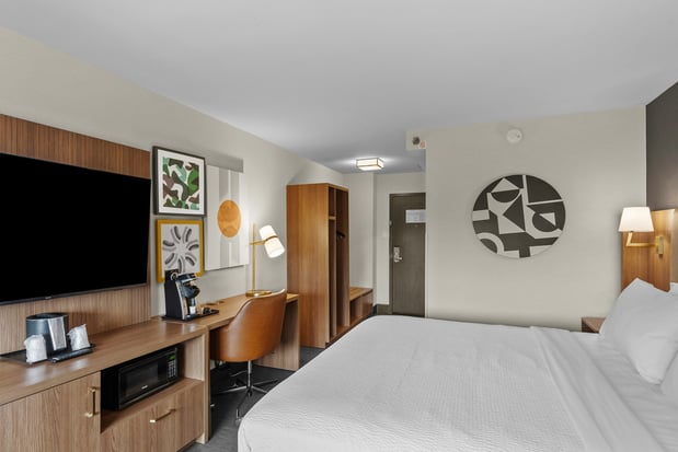 Images Holiday Inn Niagara Falls State Park Entry by IHG