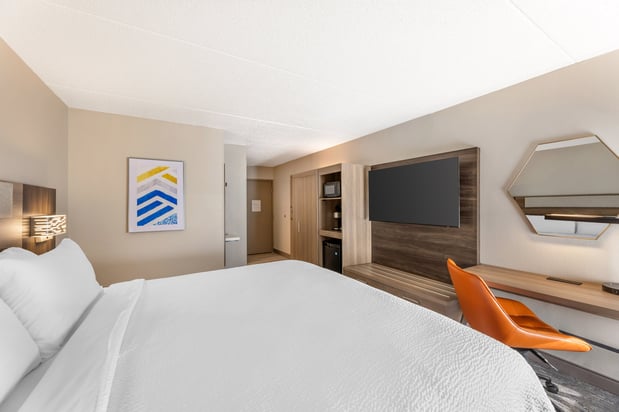 Images Holiday Inn Express Crestwood by IHG