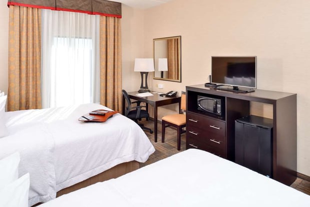 Images Hampton Inn & Suites California University-Pittsburgh