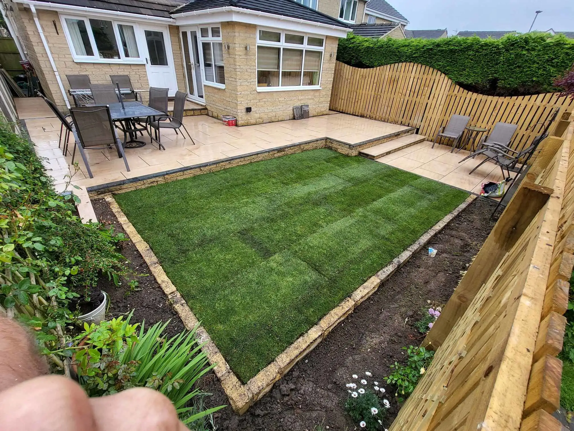 Images DH Landscaping & Building SVCS