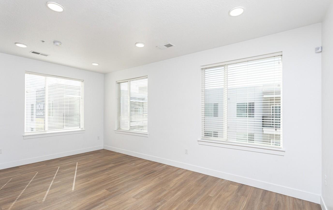 Room with wooden flooring 