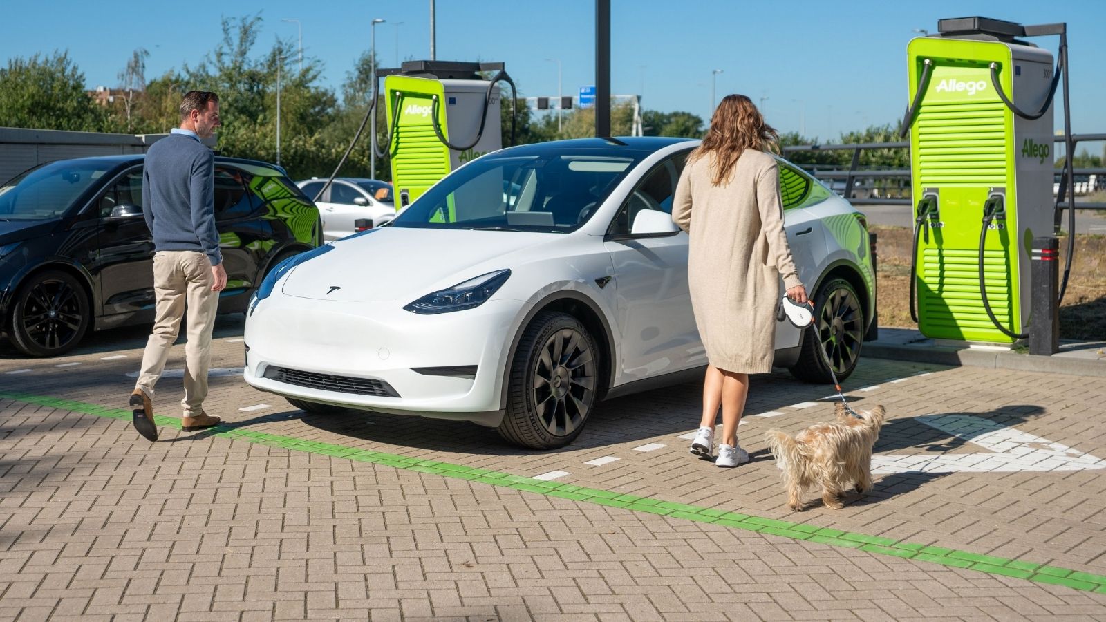 Images Allego Charging Station