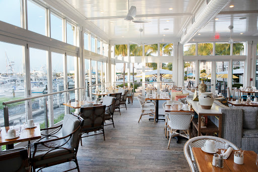 Yellowfin Bar & Kitchen Image