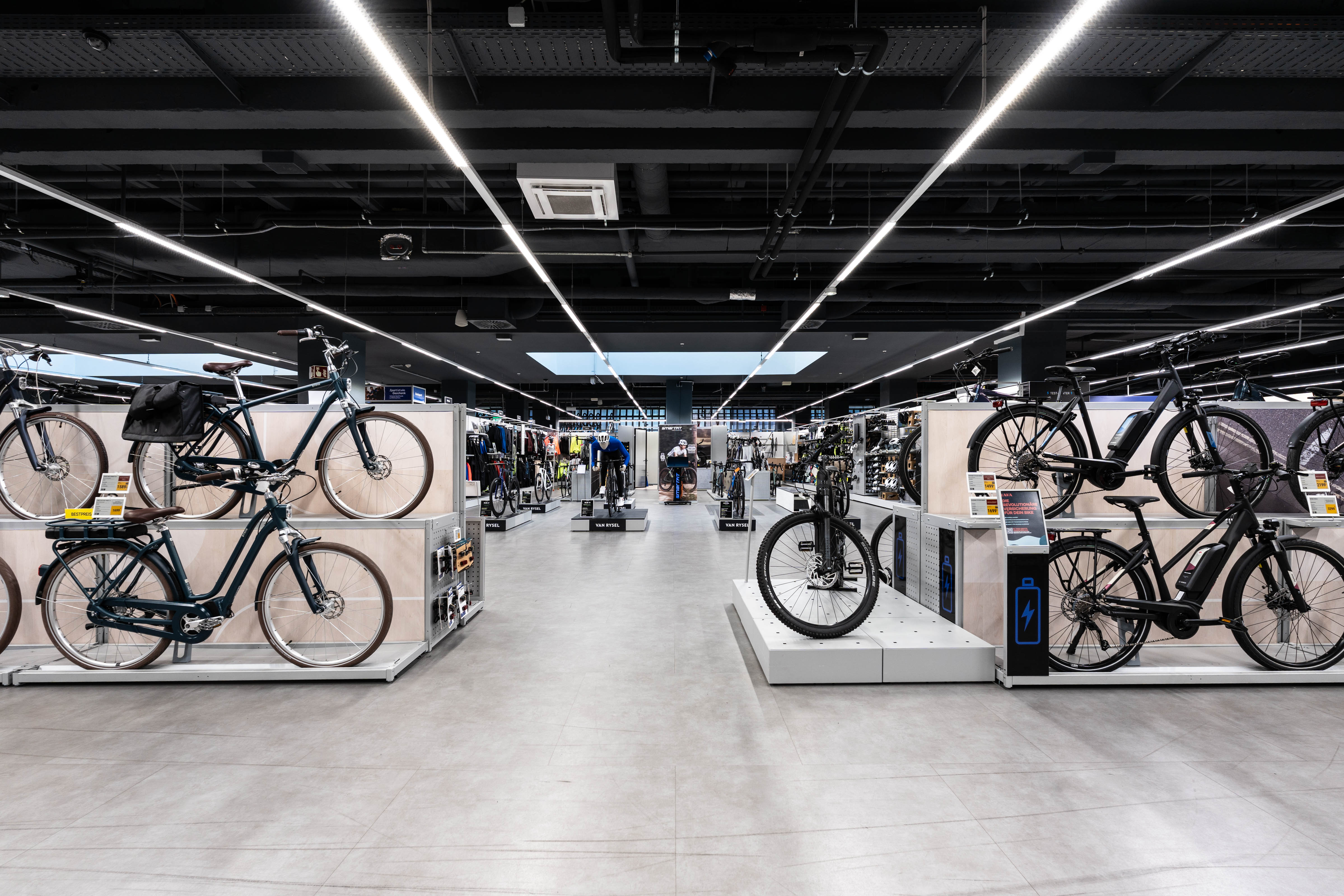 DECATHLON Berlin Alexanderplatz