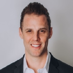 Images Adam Peters - TD Wealth Private Investment Advice