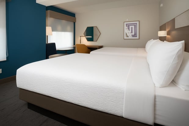 Images Holiday Inn Express & Suites Indianapolis - East by IHG
