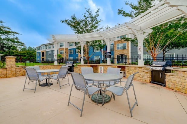 Images Parc at Flowing Wells Apartment Homes