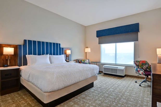 Images Hampton Inn & Suites Nashville Downtown Capitol View