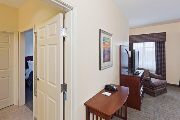 Images Staybridge Suites Oklahoma City Airport by IHG