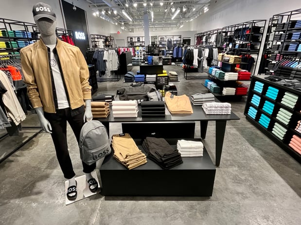 Images BOSS Outlet- Savannah