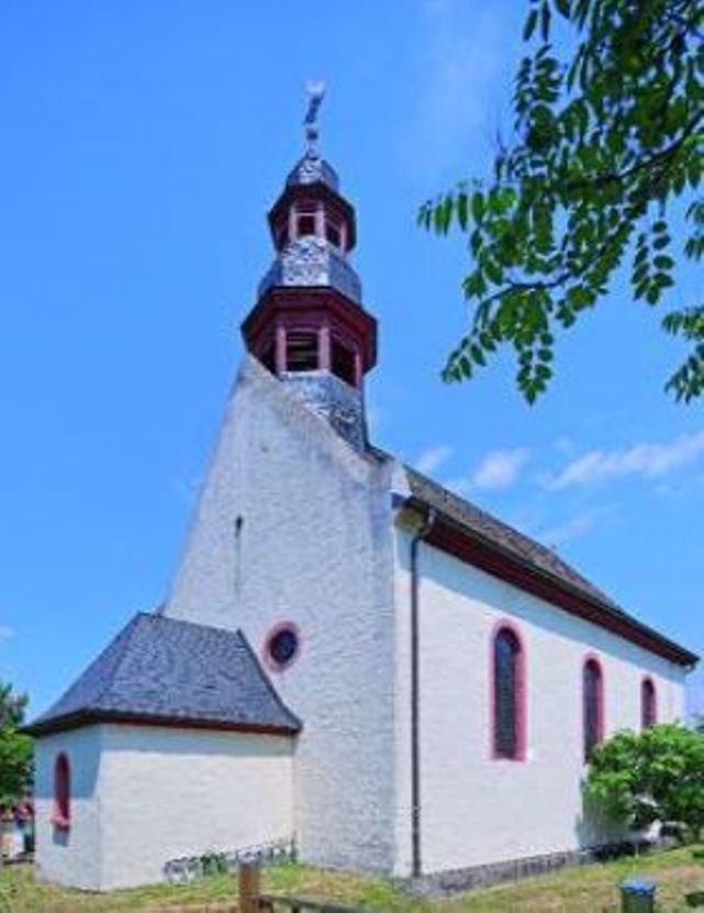 Außenansicht St. Martinskirche Wackernheim