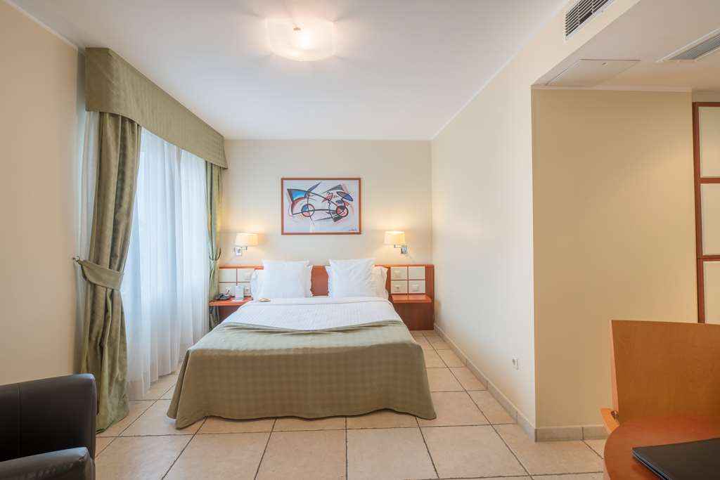 Images Best Western Plus Grand Hotel Victor Hugo