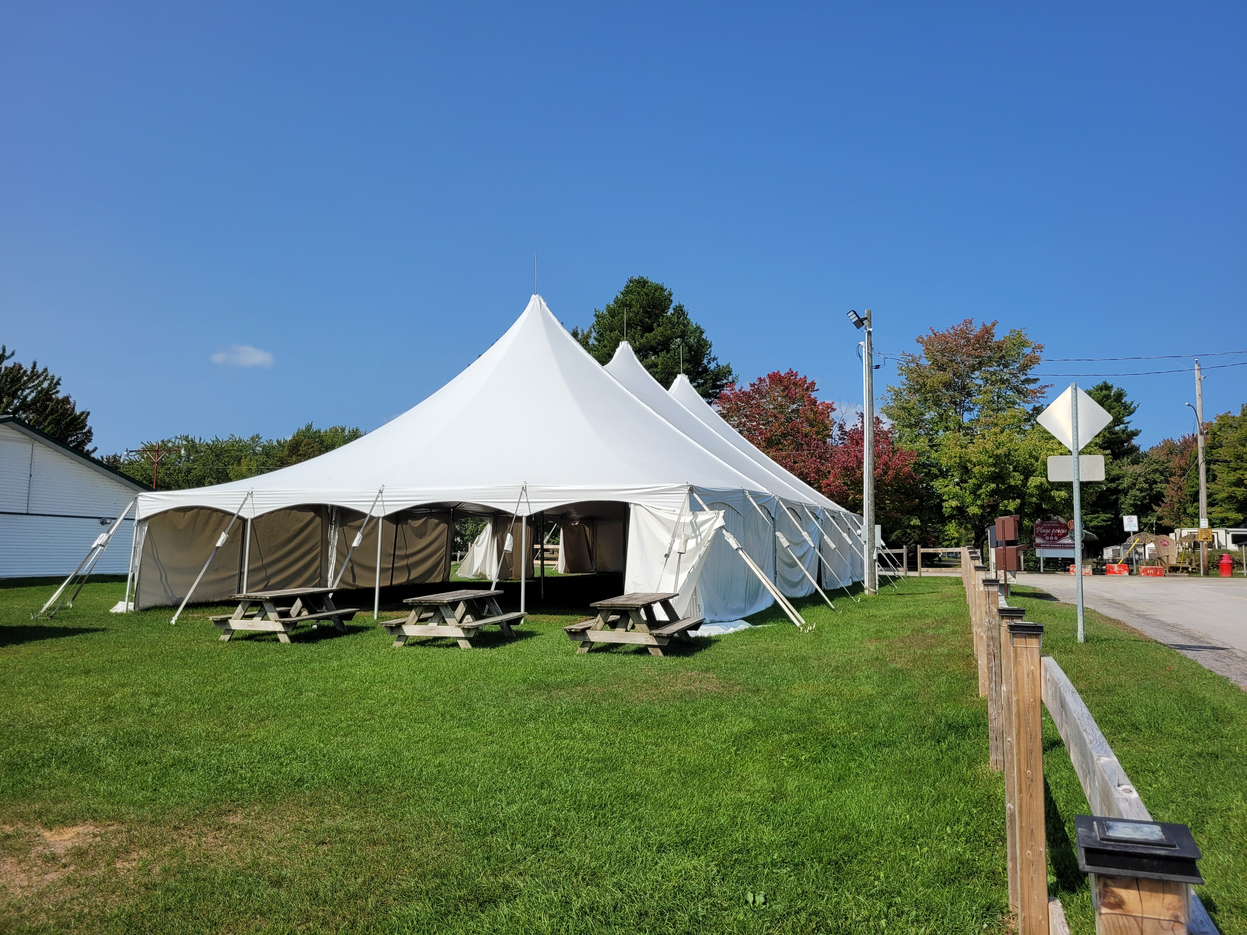 Images Les Abris St-Michel Inc. - Location de chapiteaux