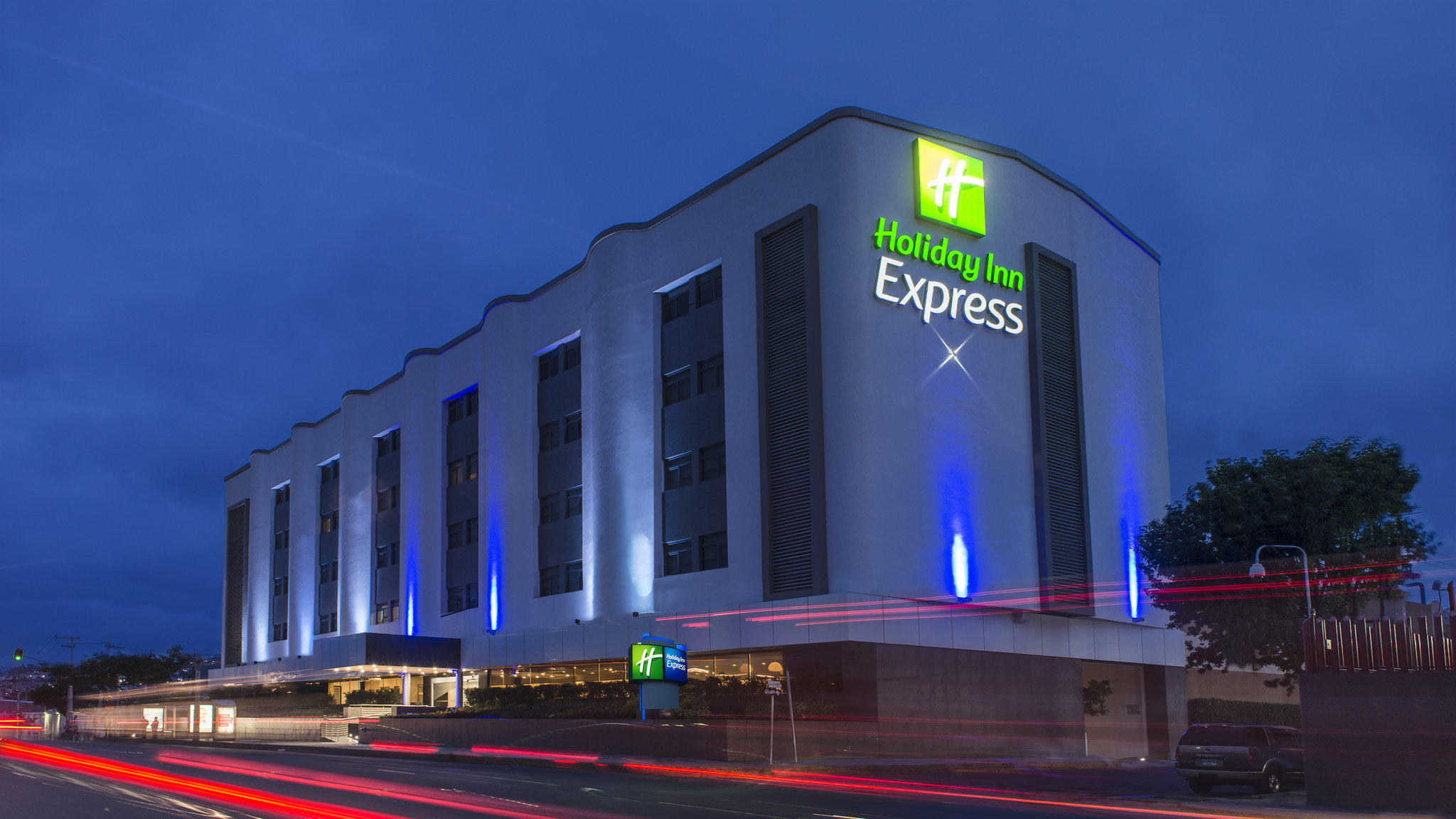 Images Holiday Inn Express Mexico - Toreo by IHG