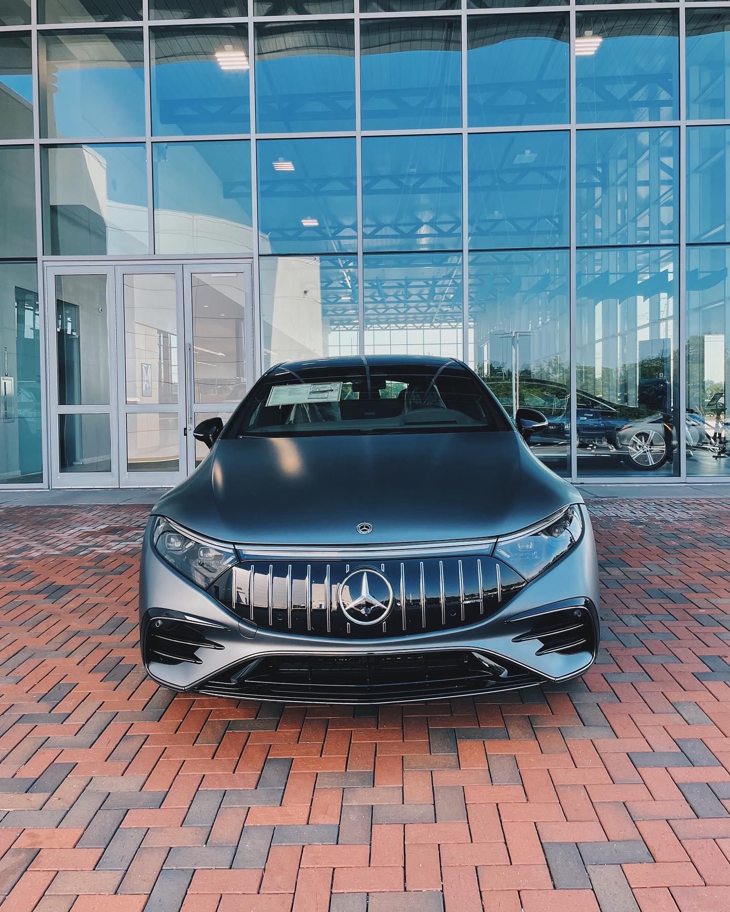 Mercedes-Benz of Fort Mitchell, Kentucky - New Mercedes-Benz Sales - Thank you for being a loyal customer:  Call (859) 331-1500