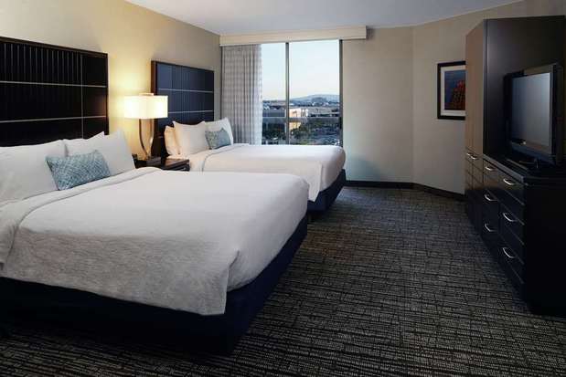 Images Embassy Suites by Hilton Los Angeles International Airport North