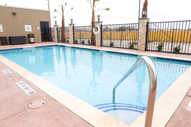 Images Holiday Inn Express & Suites Houston IAH - Beltway 8 by IHG
