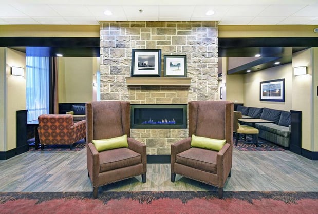 Images Hampton Inn & Suites Milwaukee/Franklin