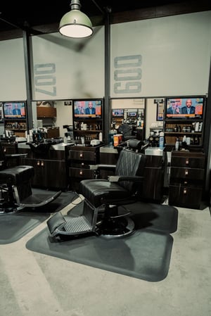 Images Hammer & Nails - Leawood