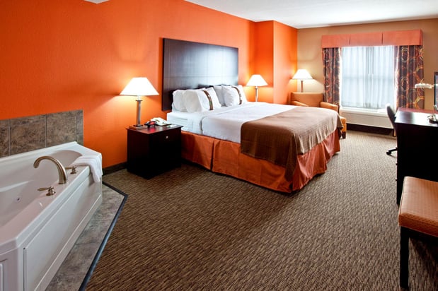 Images Holiday Inn Louisville Airport South by IHG