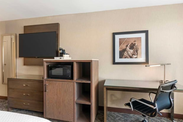 Images Best Western Plus Kansas City Sports Complex Hotel