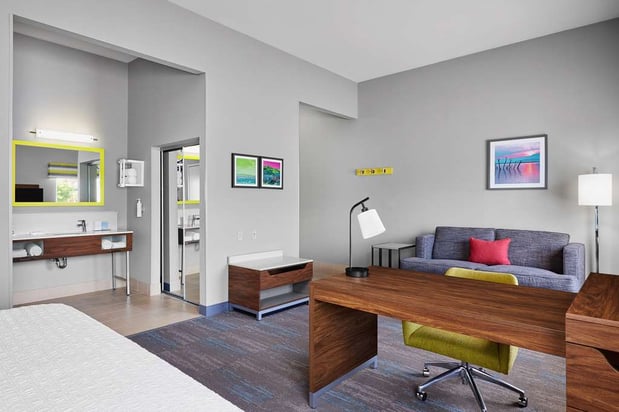 Images Hampton Inn & Suites Ridgecrest