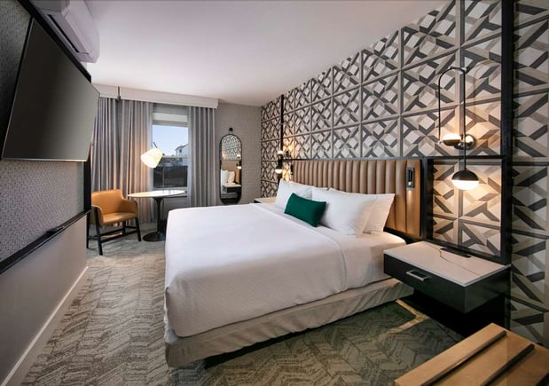 Images Hotel Virginia Santa Barbara, Tapestry Collection by Hilton