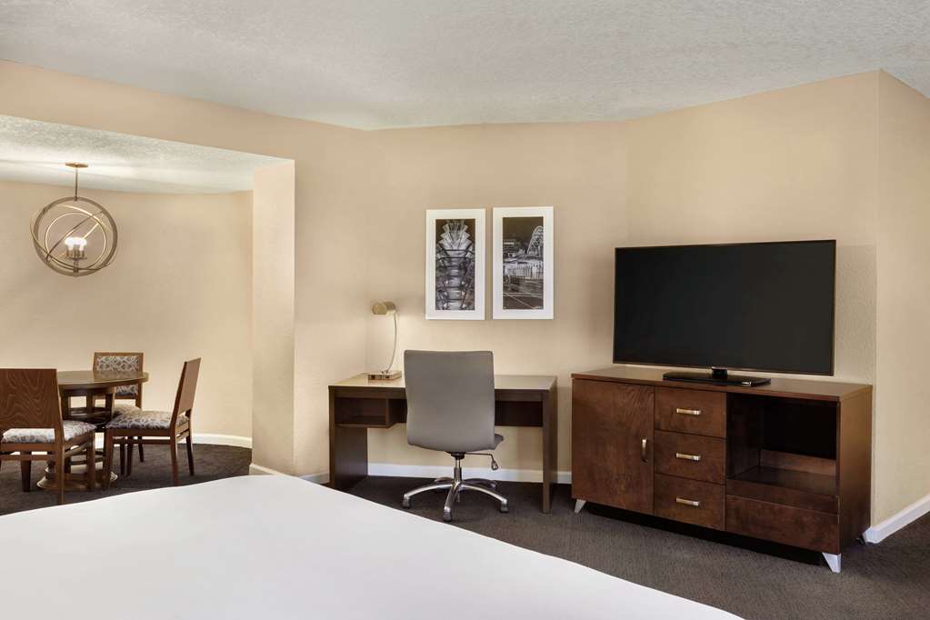 Guest room
