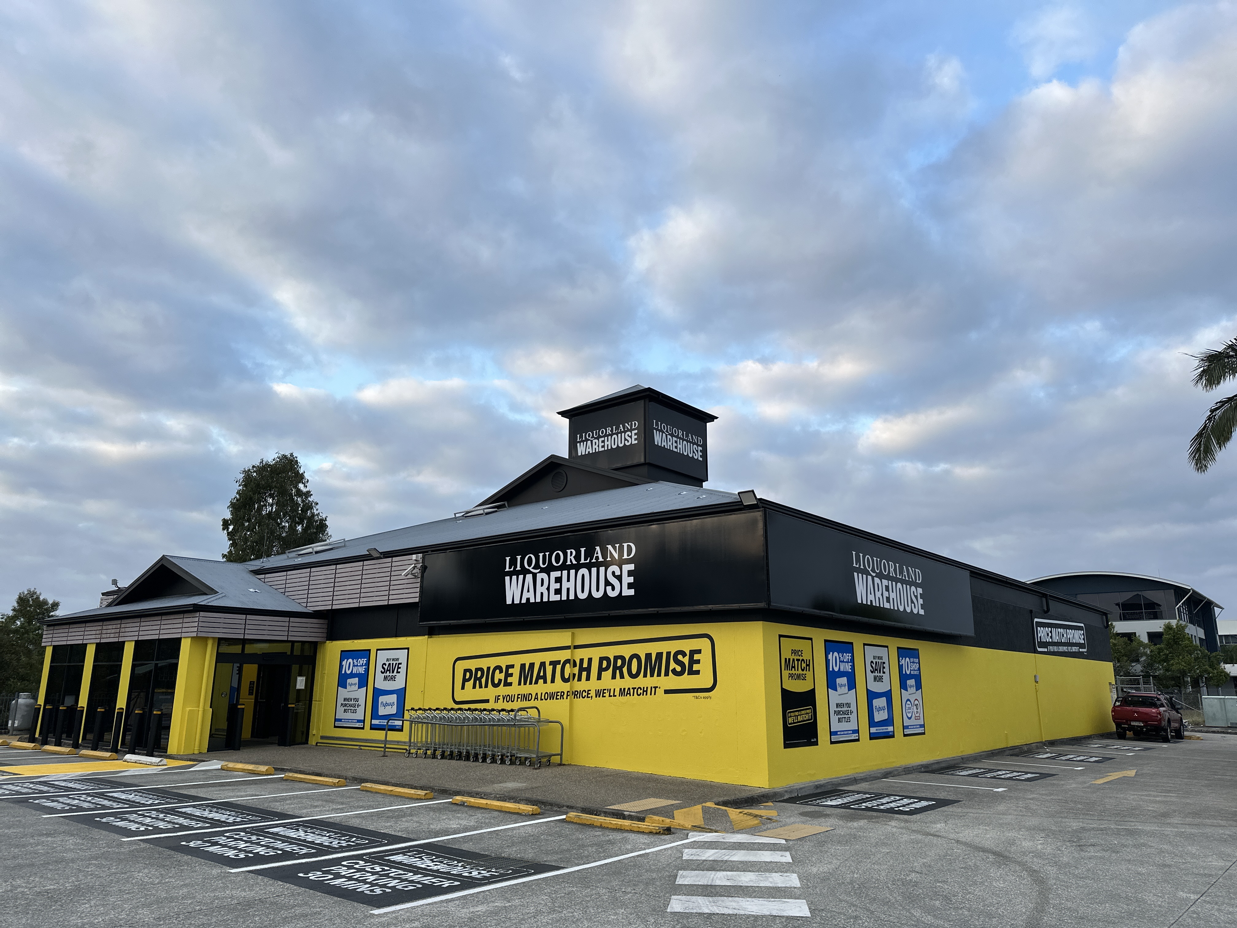 Images Liquorland Warehouse Maroochydore