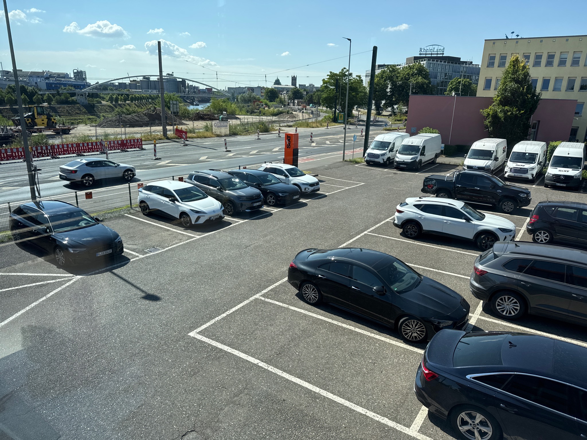 SIXT Autovermietung Neuss, Duesseldorfer Str. 6 in Neuss