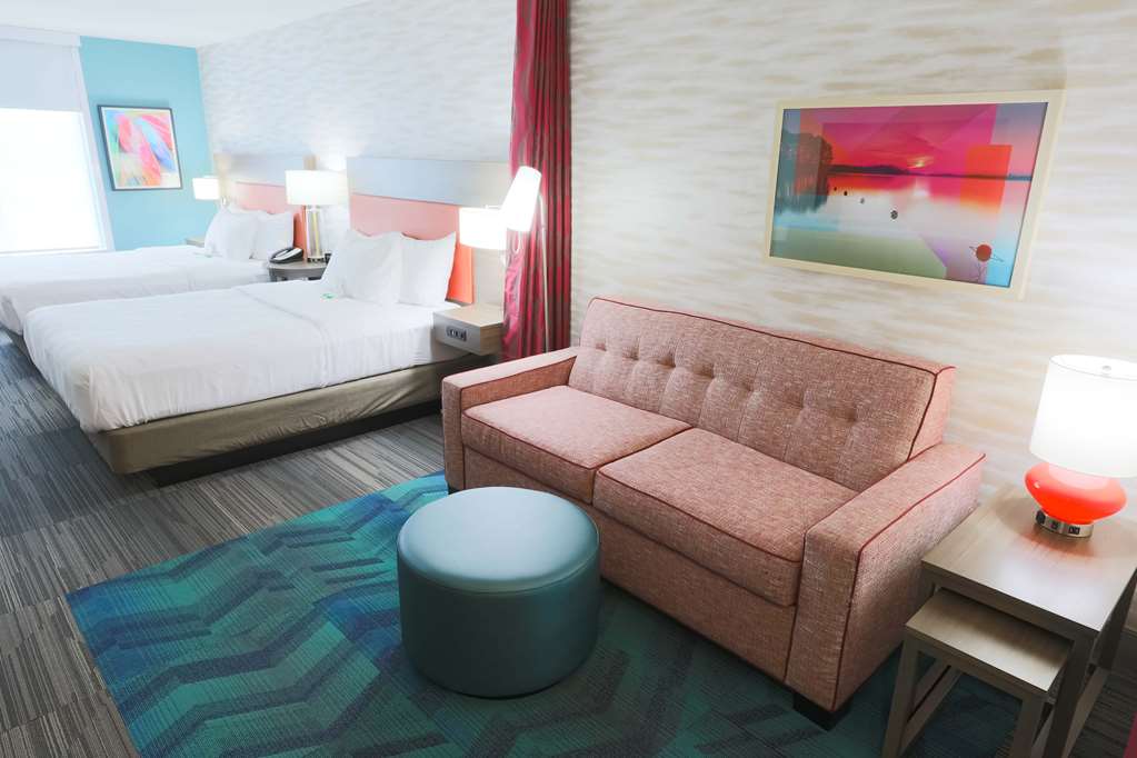 Guest room