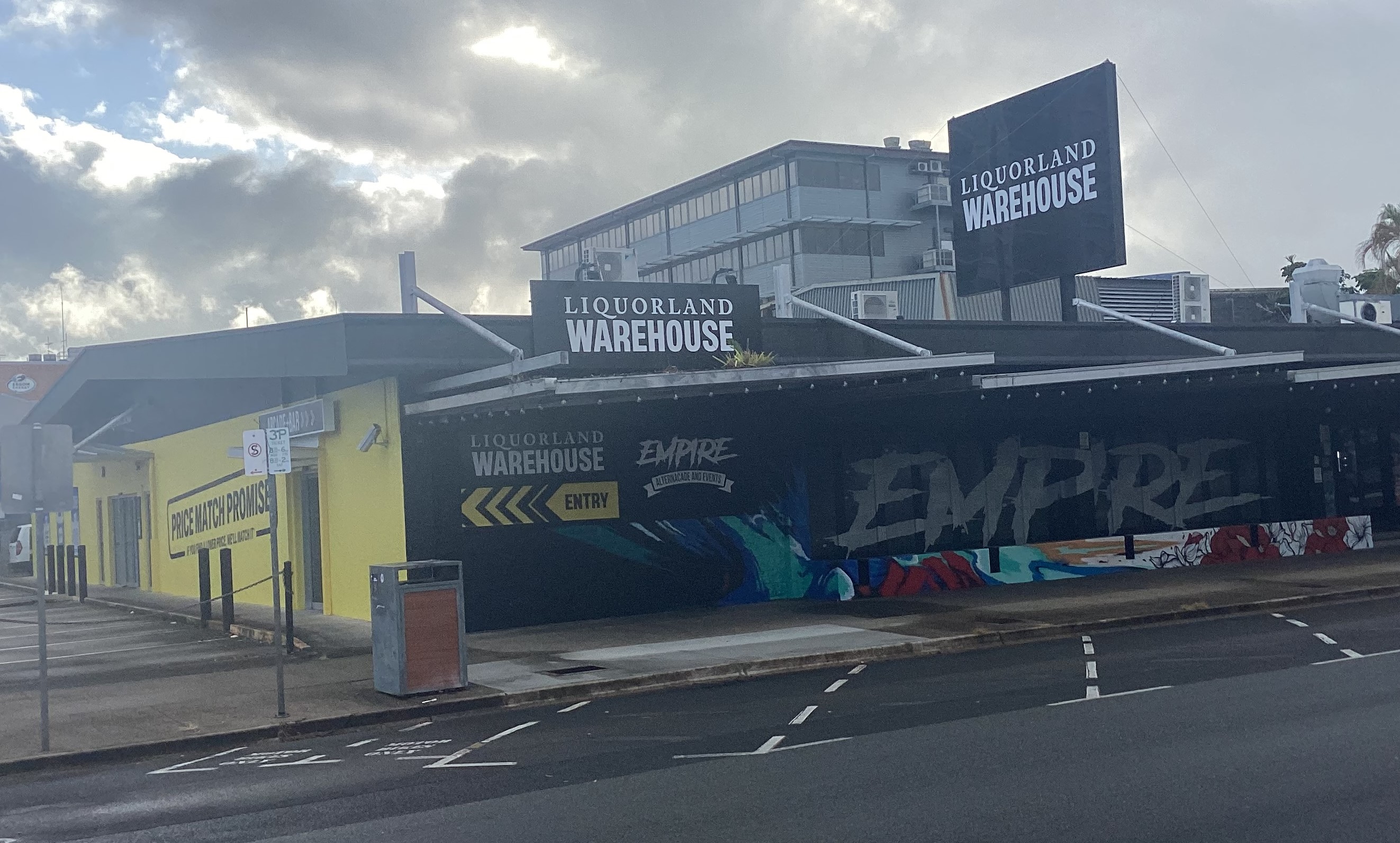 Images Liquorland Warehouse Cairns