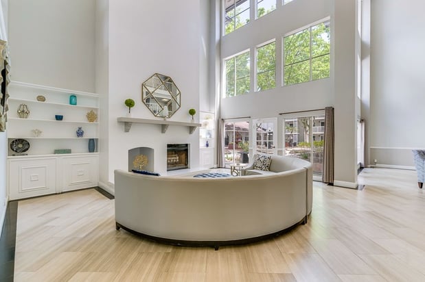 Images Meridian at Lantana