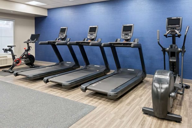 Images Hampton Inn & Suites Charlottesville-At The University