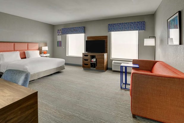 Images Hampton Inn & Suites St. Louis-Edwardsville