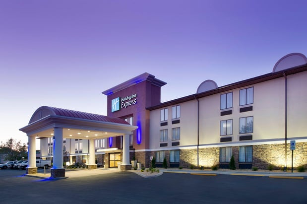 Images Holiday Inn Express Waldorf by IHG