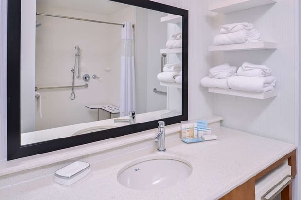 Images Hampton Inn & Suites Altoona-Des Moines