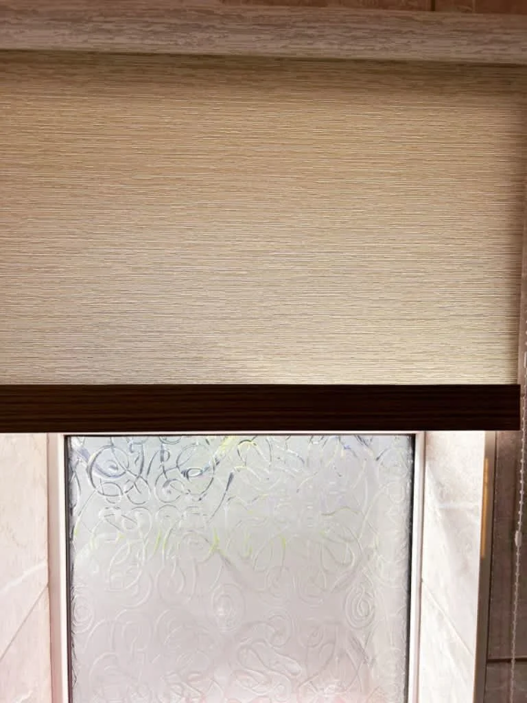 Images Household Bargain Centre & Chantelle Blinds